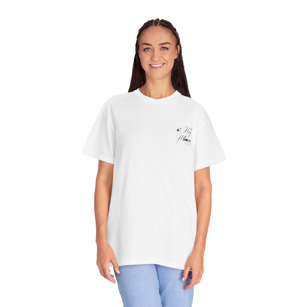 Hey Wh<3res Pocket Graphic Tee